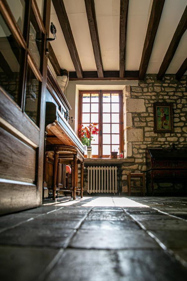 Maison Forte Perreuse Treigny Exterior foto