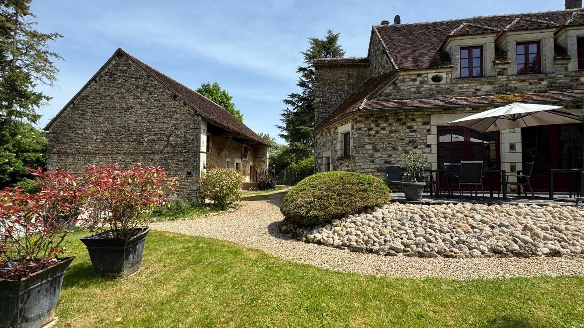 Maison Forte Perreuse Treigny Exterior foto